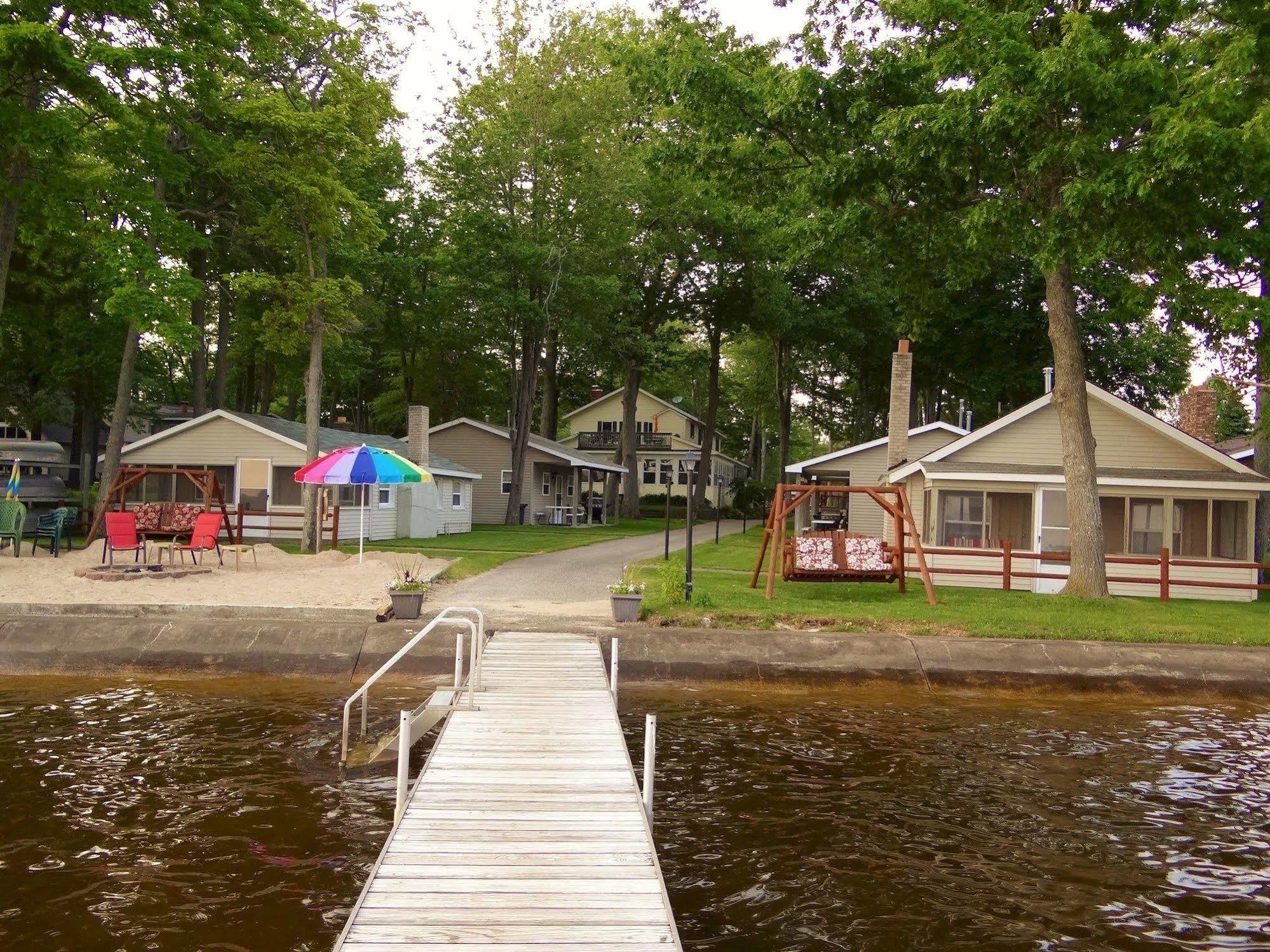 Sunset Resort Prudenville Buitenkant foto